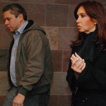 fabian-gutierrez-con-cristina-kirchner___HnlIQkvBv_340x340__1