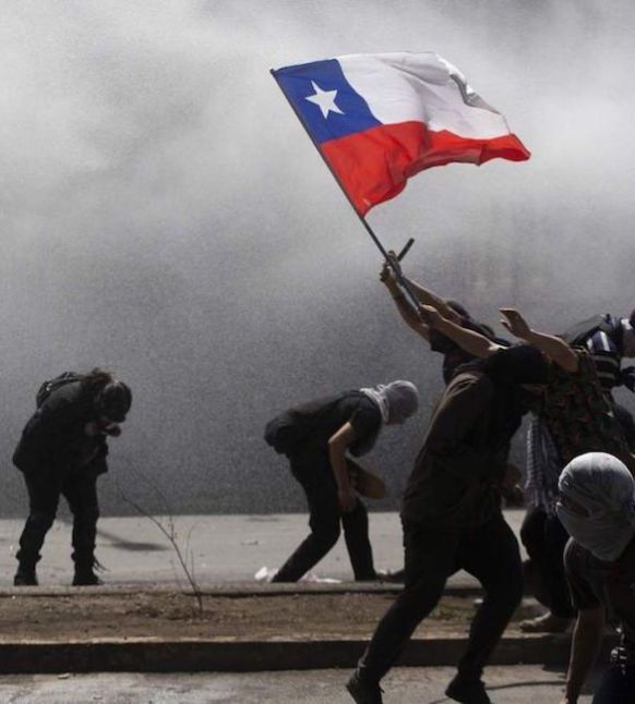 ejercito-de-chile-levanto-el-toque-de-queda-en-santiago-y-valparaiso