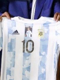 camiseta-argentina-homenaje-maradona_204x272