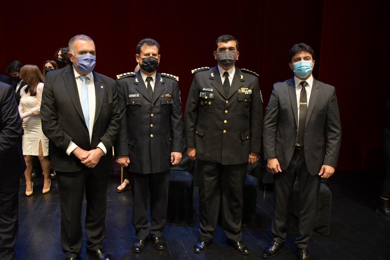 c3ff0b02-6c04-4d17-b5b6-61807ad01ec8