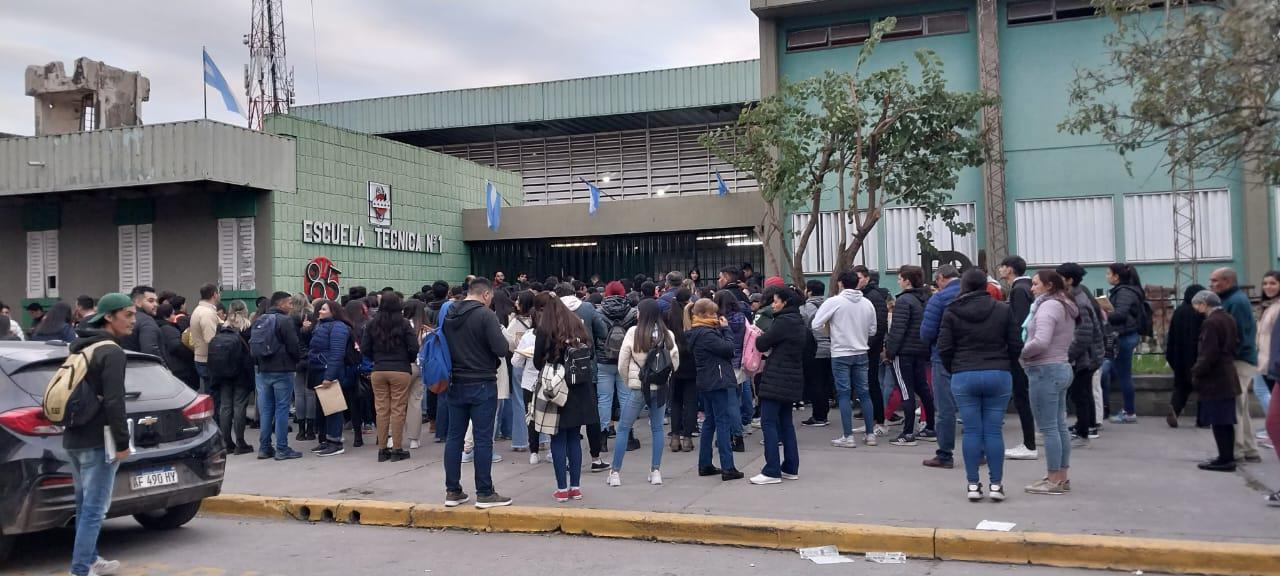 3fe24934-ceee-4b51-a817-e63a459d1760