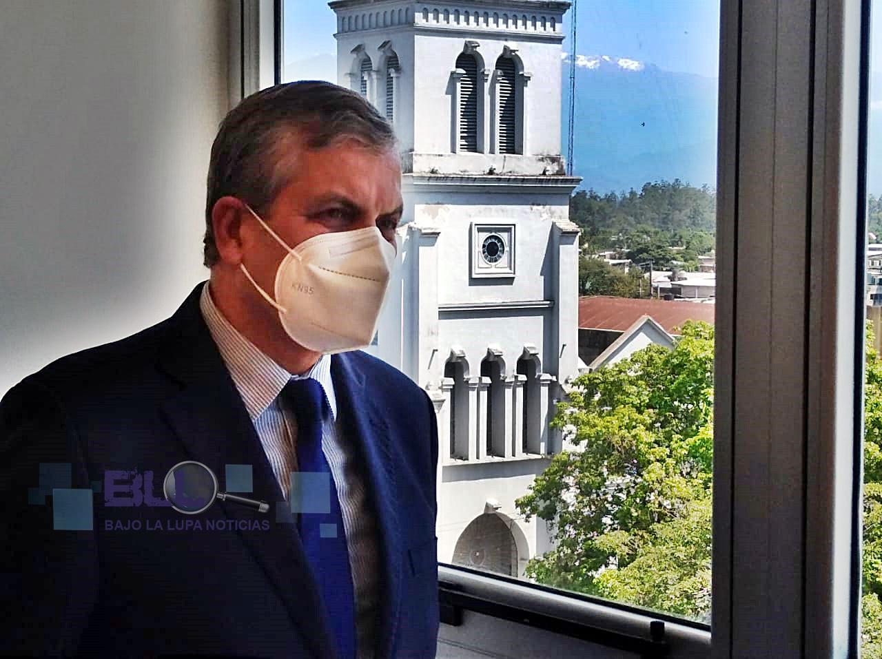 DR. LEIVA