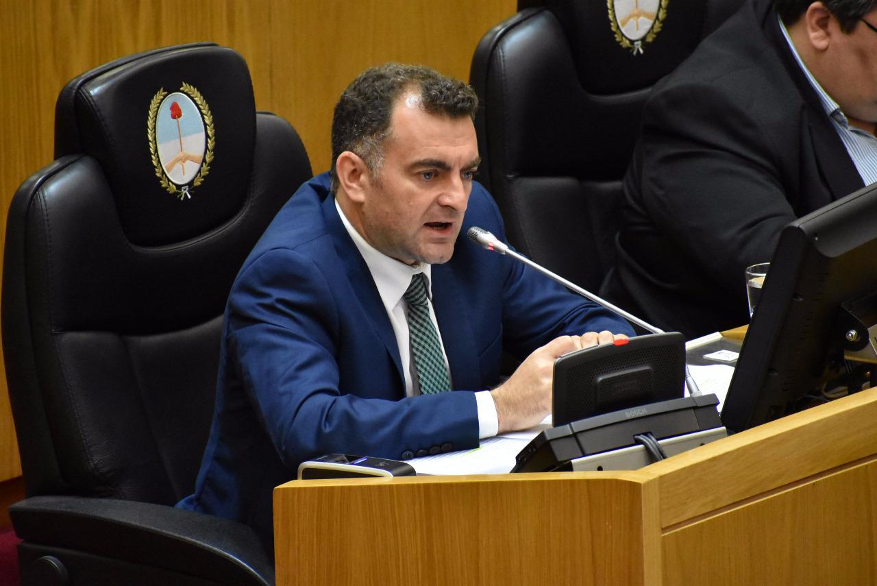 4cb70dc5-0356-4e3a-834a-107267c0e9c9