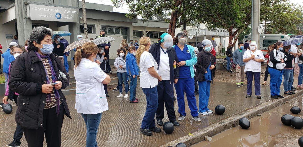 ee683617-3db8-4ddb-b264-9e1b370ff581