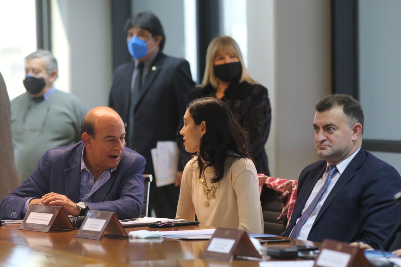 e94c9fb7-a200-48b4-a015-d9521ffeab44