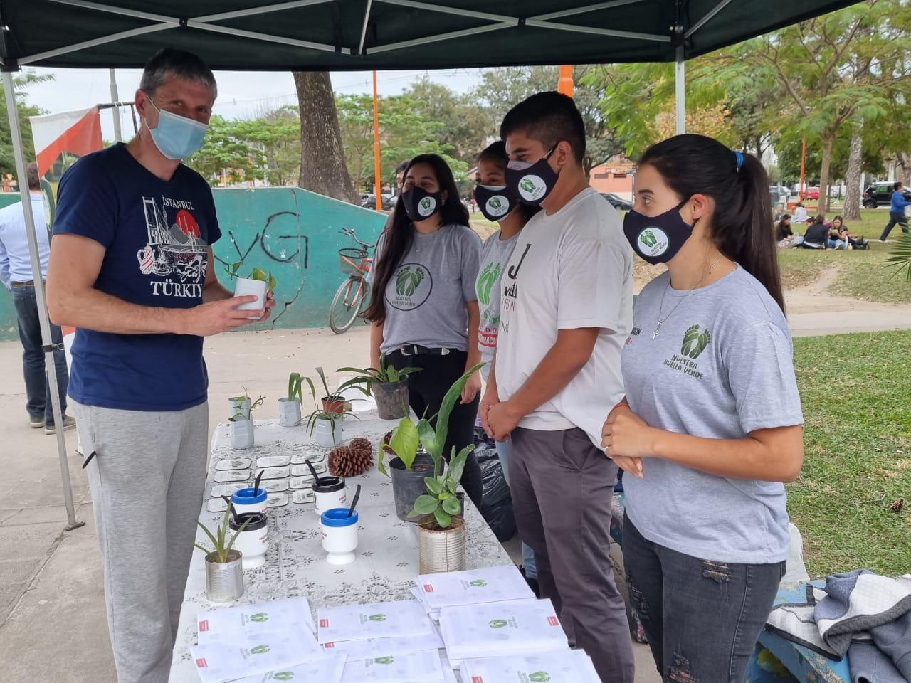 fb4277df-468c-4863-957c-8e218eacd79e