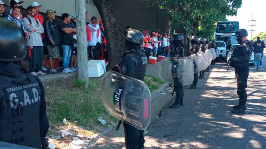 barra-de-river-policia_862x485