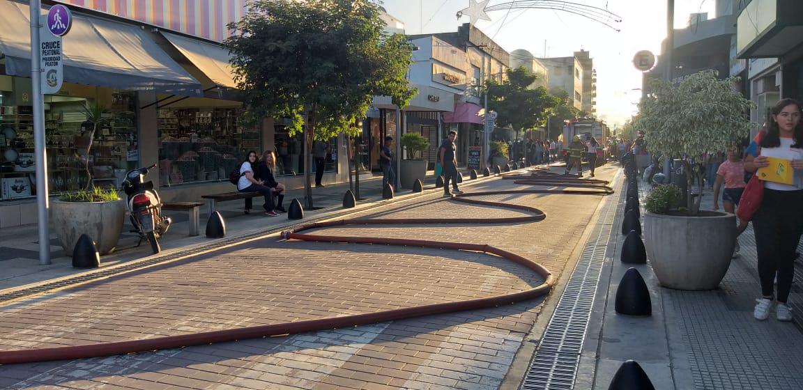 df98bf90-5e28-46f4-93a7-23f51cc34d24