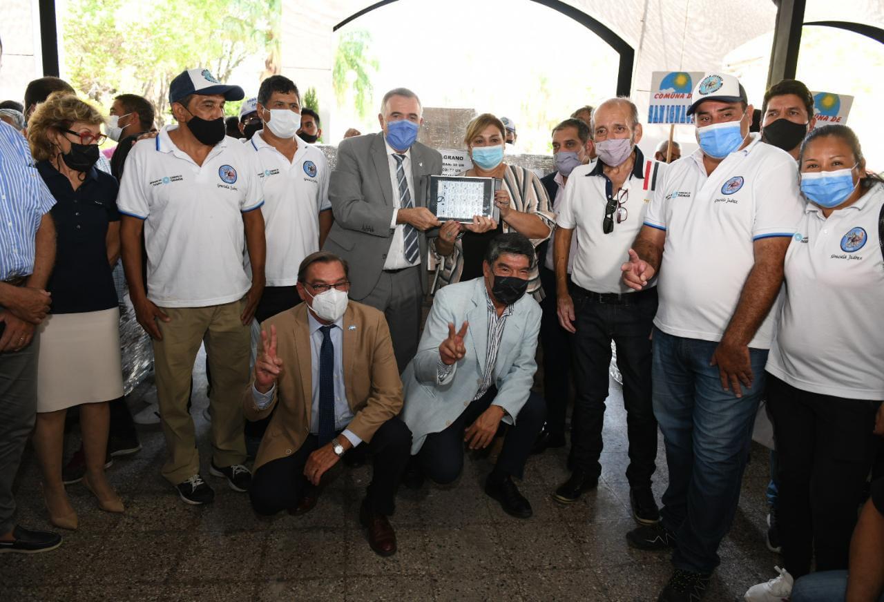 c9aaed9c-dd09-4d8c-96fb-e8129b69073b