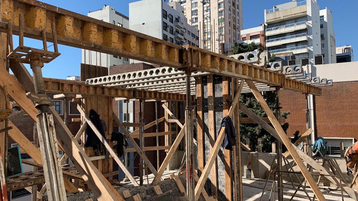 81750841360410223817170442641936039374376555422458132354187880639560958277383