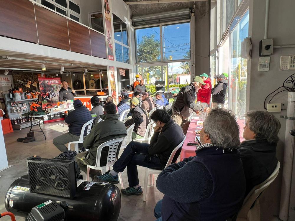 0ee700d9-fedb-4c0f-9729-179ce9fae9cb