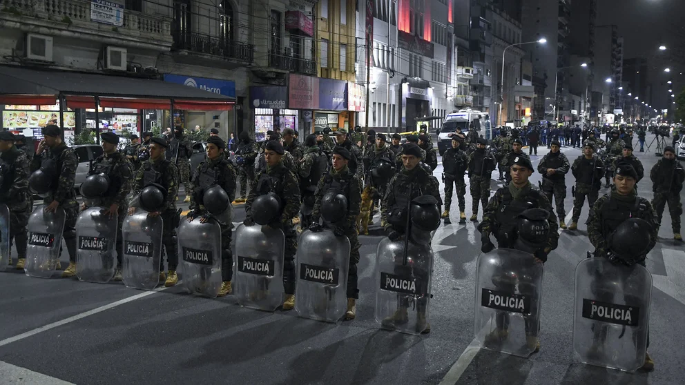 4UE2NR3AVNGOLCZG3DINFQKHAM