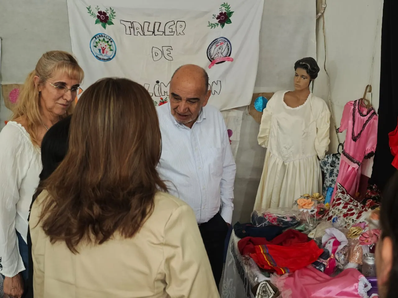 e937376d-e37d-4997-8455-c4d9d3e31e6d