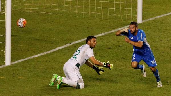 Lisandro-Lopez-Racing-Cali-EFE_CLAIMA20160317_0444_28