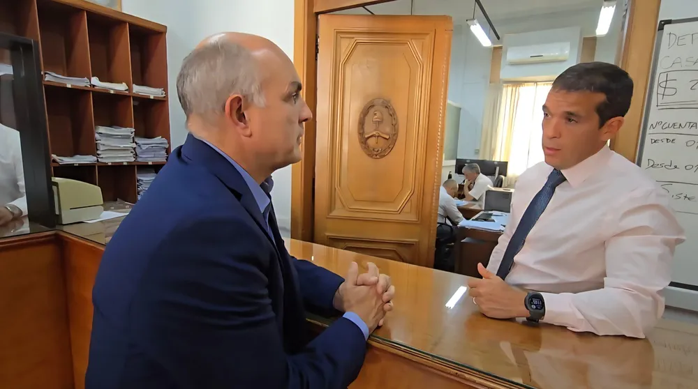 1d949321-d8e6-46e5-9f37-979c212cea11