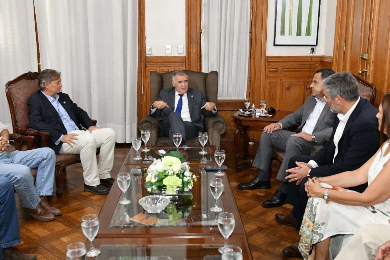 99a2bbf0-85ea-4ba4-95b9-531eb160f309