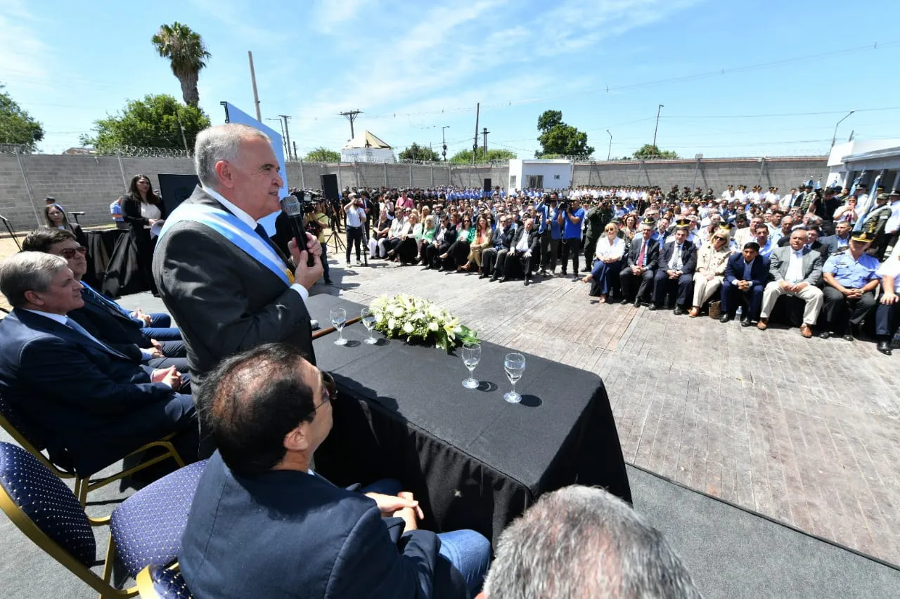 aef24ee1-1bfd-4f8b-898a-a9fd6885431c