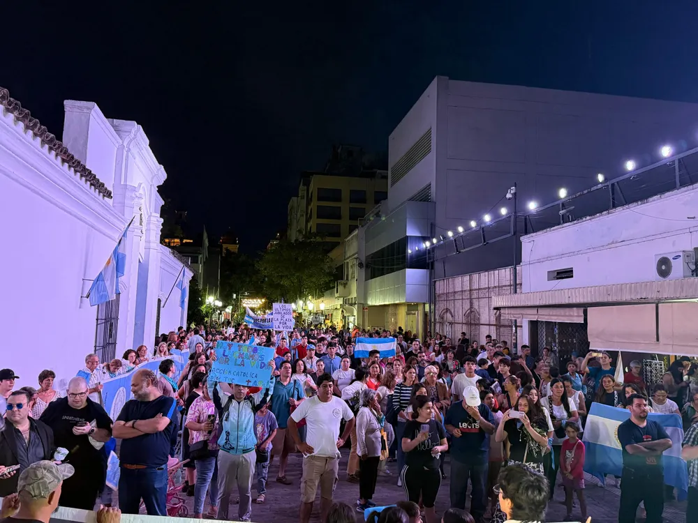 9054f9dc-c070-49bc-a76b-dbf6be8ea3ad