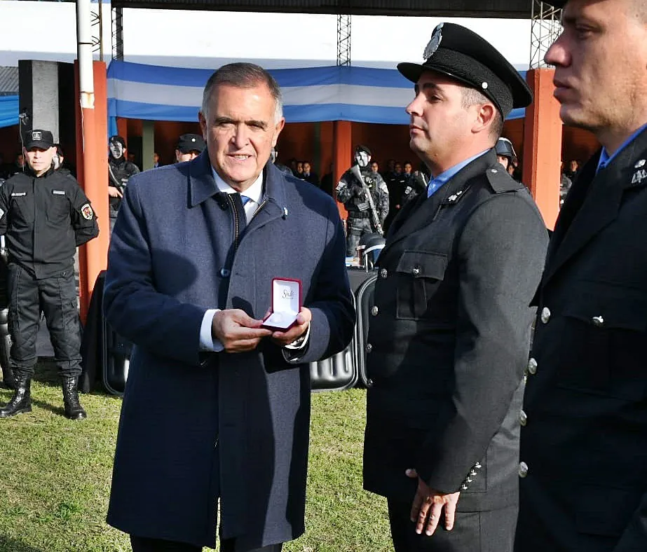 GOBERNADOR 2