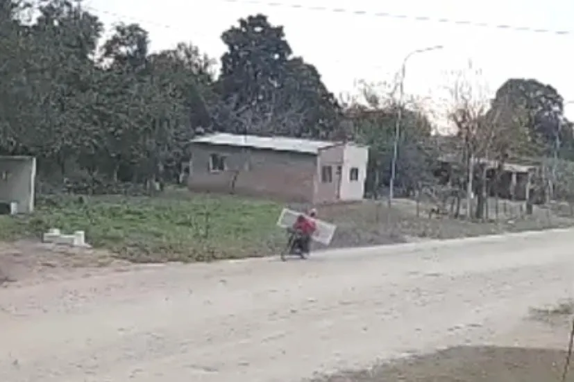 58525a5d-a301-42b2-8f0d-5c8a3c84116f