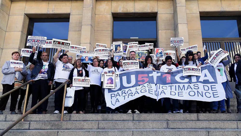 AEQTKAHJPBA35N5N4WZXQMLFPA