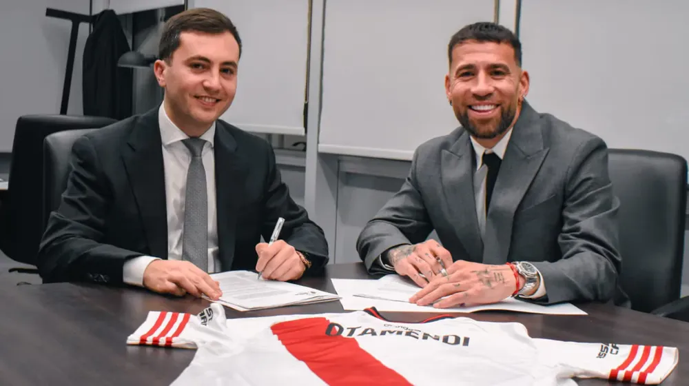 nicolas-otamendi-firmo-su-contrato-y-sera-jugador-de-river-despues-del-mundial-2026-foto-riverplate-XMWNMXPZ5FFNNCWT4KOR66ZMZY