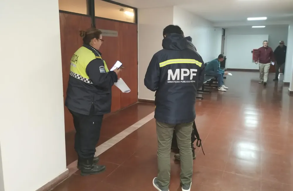 9b61fc9d-0431-48de-837b-9d7a11d0ca3f