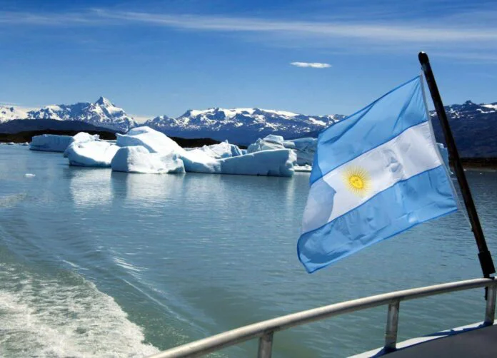 ley-de-glaciares-el-grito-del-sur-696x502