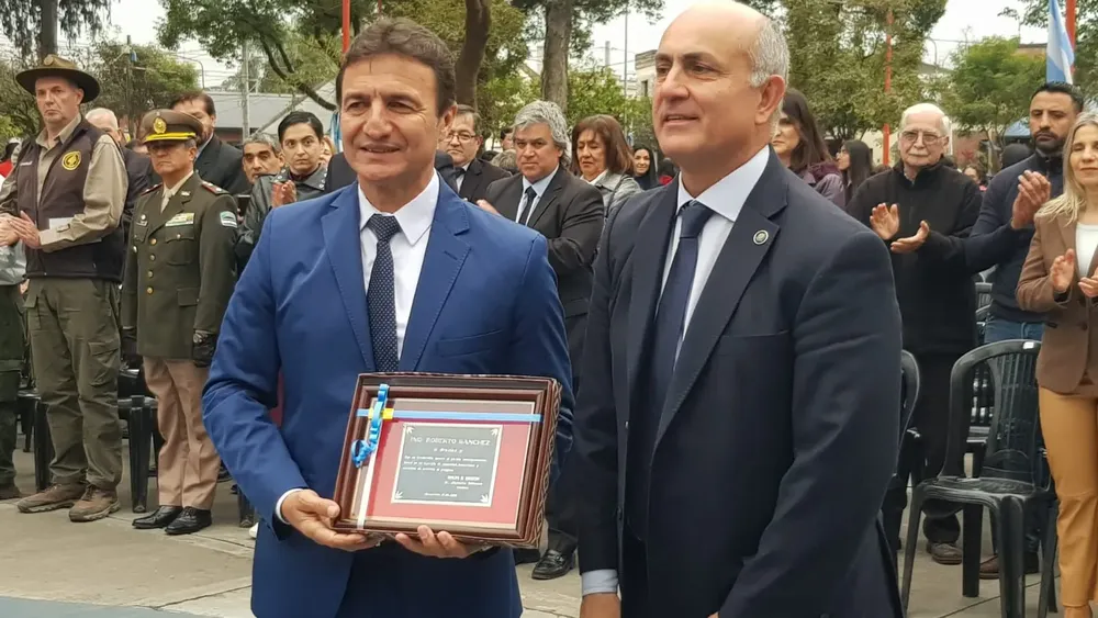 WhatsApp Image 2025-08-17 at 20.19.52 (1)