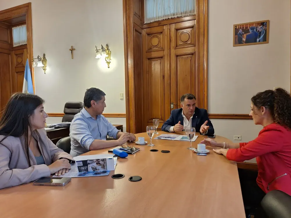 09361f1d-3caf-45a5-9335-98952bdef678