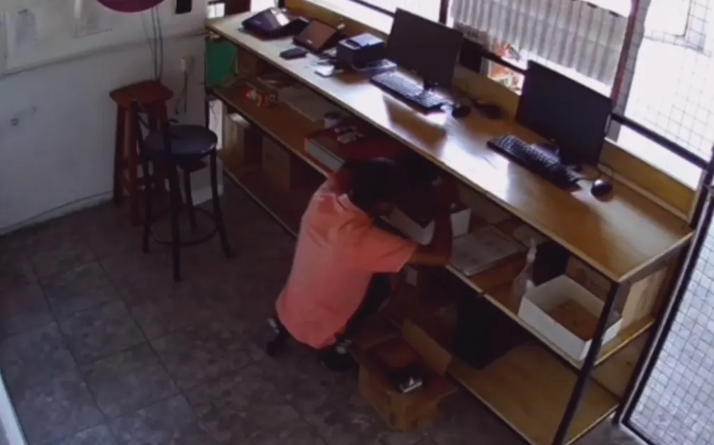 89d2fa14-670f-4b1c-8b9f-7846d6048c49