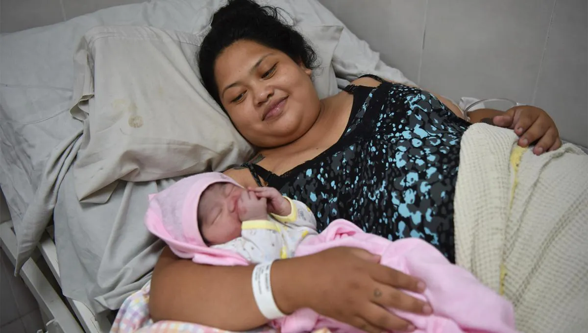 en-los-primeros-segundos-otra-sala-parto-maternidad-noemi-dio-luz-guillermina-1065804-124709