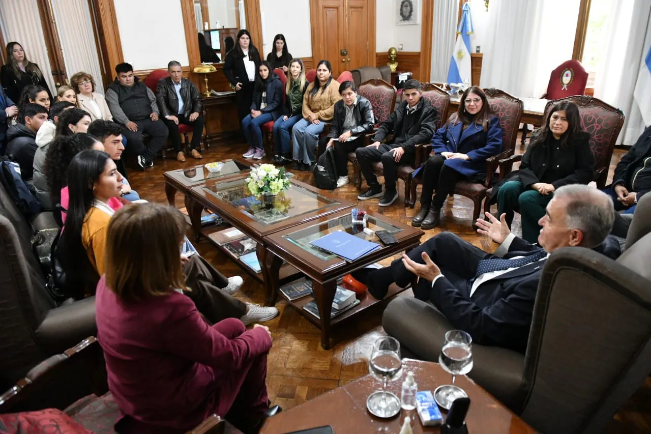 264b3709-c6a0-460a-b1bf-6383768a0c85