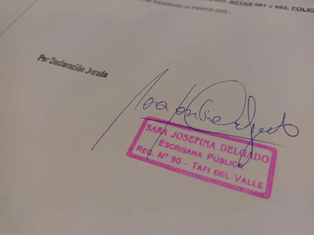 9cea7998-0fa3-4dff-89c0-c292df98147e