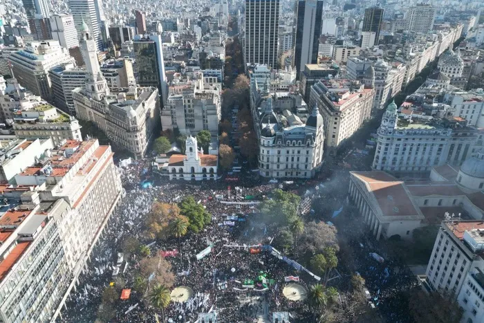 plaza-de-mayo-cristina_0