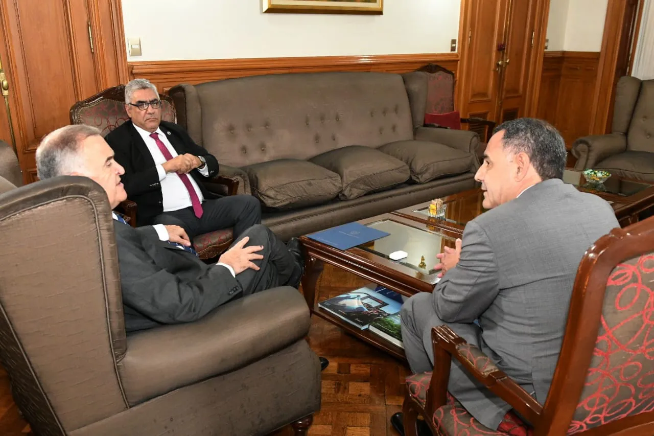 f18f8e81-d3f6-479e-90f6-440aa83f13f9