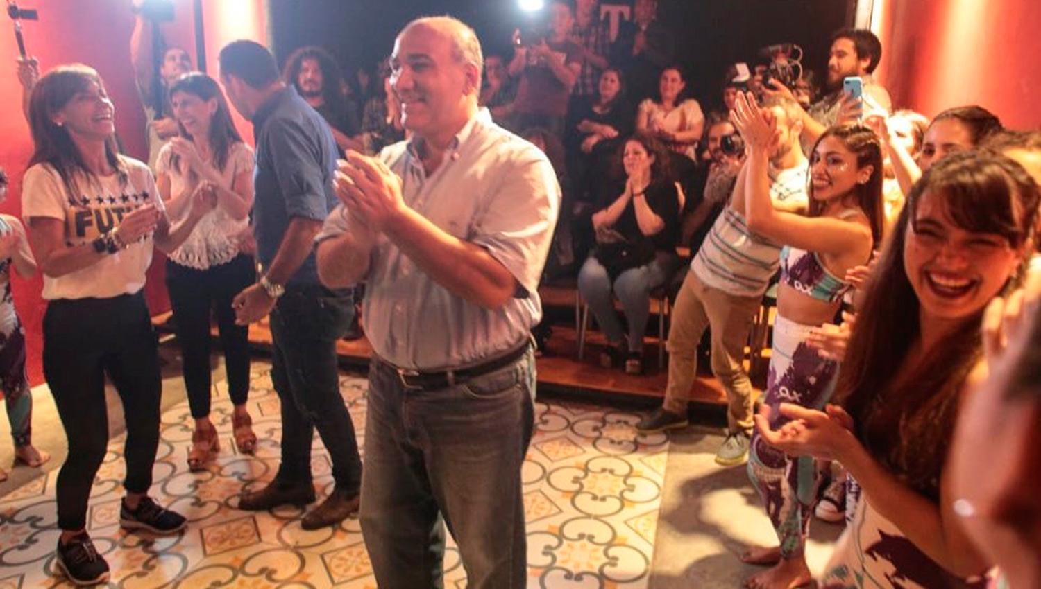 sanchez-paga-sueldos-porque-provincia-lo-ayuda-sino-no-podria-seguir-adelante-804494-164730