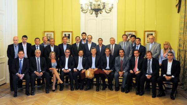 size1_84519_alfaro_macri