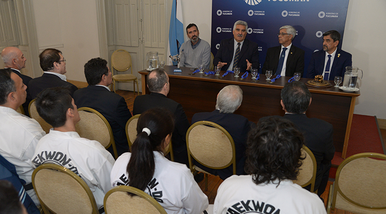 deporte-federacion-de-taekwondo-06